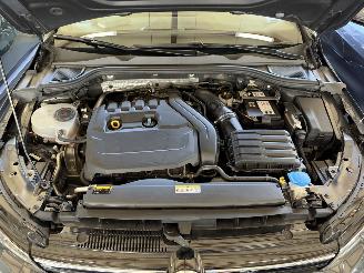 Volkswagen Golf VIII HB 1.5 TSI R-Line Pano picture 23
