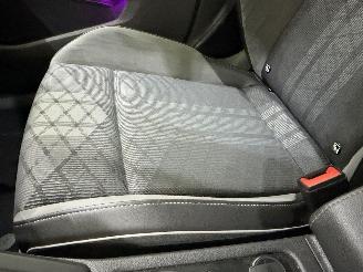 Volkswagen Golf VIII HB 1.5 TSI R-Line Pano picture 36