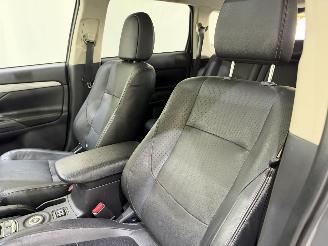 Mitsubishi Outlander 2.0 PHEV Instyle 4WD Leer picture 25