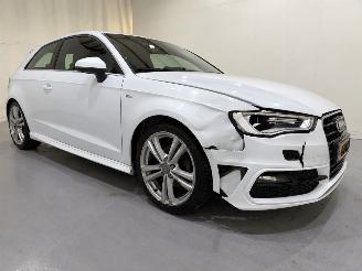 skadebil auto Audi A3 1.2 TFSI Ambition Pro Line S 2015/3