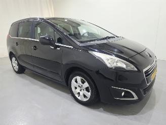 Coche accidentado Peugeot 5008 1.2 PureTech Style 7p Bjr.2016 2016/6