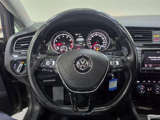 Volkswagen Golf  picture 18