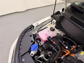 Hyundai Inster E-Motion 42kWh 71kw Camera Carplay picture 10