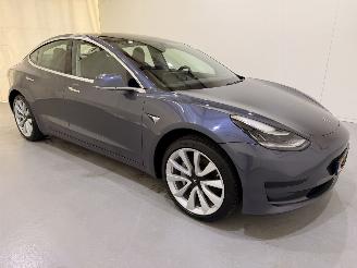Damaged car Tesla Model 3 Standard RWD Plus 60 kWh | panorama | leder | 2019/12