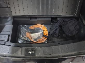 Mitsubishi Outlander 2.0 PHEV Instyle+ 4WD149Kw Bjr.2018 picture 28