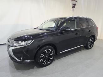 Mitsubishi Outlander 2.0 PHEV Instyle+ 4WD149Kw Bjr.2018 picture 18