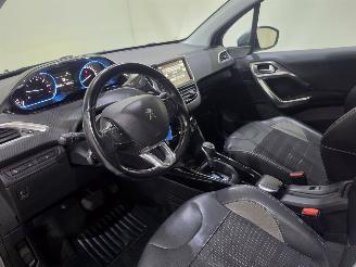 Peugeot 2008 1.2 PureTech Allure Aut Trekhaak Panorama picture 7