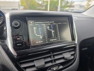 Peugeot 2008 1.2 PureTech Allure Aut Trekhaak Panorama picture 24