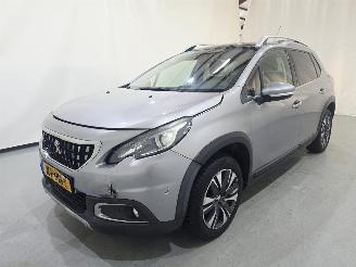 Peugeot 2008 1.2 PureTech Allure Aut Trekhaak Panorama picture 3