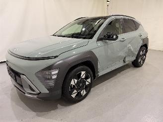 Vaurioauto  passenger cars Hyundai Kona 1.6 GDI HEV Premium Sky | Leder | Schuif-/kanteldak | Memory 2024/9