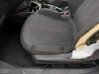 Opel Corsa-E Corsa E, Hatchback, 2014 1.4 16V picture 13