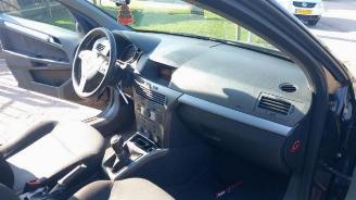 Opel Astra Astra H SW (L35), Combi, 2004 / 2014 1.6 16V Twinport picture 17