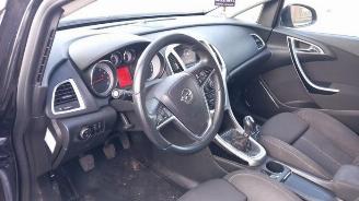 Opel Astra Astra J Sports Tourer (PD8/PE8/PF8), Combi, 2010 / 2015 1.4 Turbo 16V picture 10