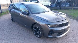 Vrakbiler auto Opel Astra Astra L Sports Tourer (F4/FC/FN/FR), Combi, 2021 1.2 Turbo 130 12V 2025/4