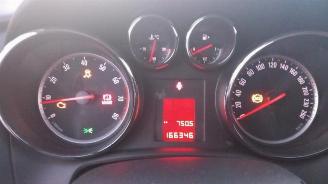 Opel Astra Astra J (PC6/PD6/PE6/PF6), Hatchback 5-drs, 2009 / 2015 1.4 Turbo 16V picture 29