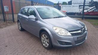 Vrakbiler auto Opel Astra Astra H (L48), Hatchback 5-drs, 2004 / 2010 1.6 16V 2009/11