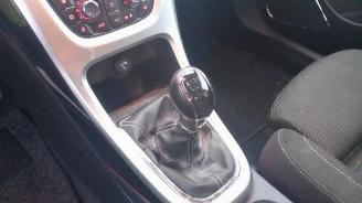 Opel Astra Astra J (PC6/PD6/PE6/PF6), Hatchback 5-drs, 2009 / 2015 1.4 Turbo 16V picture 21