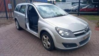 Vrakbiler auto Opel Astra Astra H SW (L35), Combi, 2004 / 2010 1.9 CDTi 120 2006/10