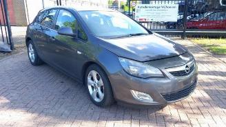 Uttjänta bilar auto Opel Astra Astra J (PC6/PD6/PE6/PF6), Hatchback 5-drs, 2009 / 2015 1.7 CDTi 16V 110 2011/10