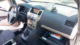 Opel Zafira Zafira (M75), MPV, 2005 / 2015 2.2 16V Direct Ecotec picture 10