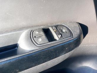 Opel Corsa-E Corsa E, Hatchback, 2014 / 2019 1.4 Turbo 16V picture 26