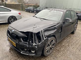 krockskadad bil motor BMW 1-serie 116i    ( 23020 KM ) 2018/6