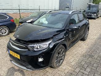 krockskadad bil auto Kia Stonic 1.0 T-GDI Dynamic Plus Line 2020/3