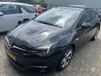 krockskadad bil auto Opel Astra 1.2 Launch Elegance 2020/7