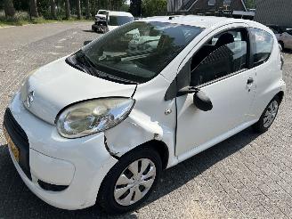 damaged passenger cars Citroën C1 1.0   3 Drs 2010/3