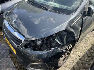krockskadad bil auto Peugeot 108 1.0 2020/11