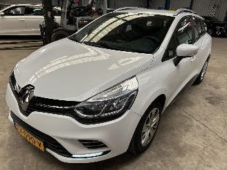 skadebil auto Renault Clio Stationcar 1.5 DCI 2018/11