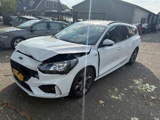 Ford Focus Stationcar 1.0  Hybrid  ST Line picture 1
