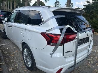 Mitsubishi Outlander 2.4 PHEV   Intense  Automaat picture 7