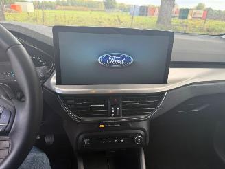 Ford Focus Sationcar 1.0 EcoBoost Hybrid Titanium  125 PK picture 14