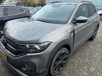 skadebil auto Volkswagen T-Cross 1.0 2019/10