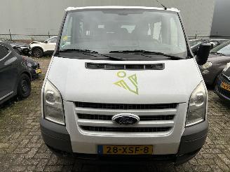 Ford Tourneo 2.2 TDCI  100T300 S   9 Persoons picture 2