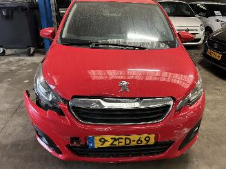 Peugeot 108 1.0 picture 2