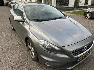 Volvo V-40 2.0  D2   R -Design picture 3