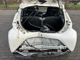 Toyota Aygo 1.0 VVT-i  x-Wave   5 Drs picture 6