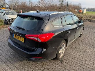 Ford Focus 1.0 EcoBoost Stationcar  Edition Business picture 6