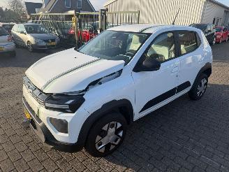 skadebil auto Dacia Spring Expression Automaat 2025/7