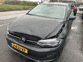 skadebil auto Volkswagen Polo 1.0 TSI  ( Panoramadak ) 2020/10