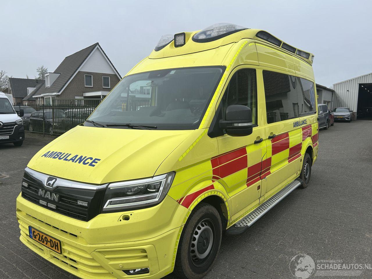 MAN TGE Ambulance Rodriguez  Lopez  Automaat