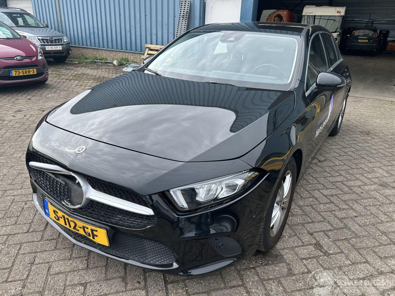 Mercedes A-klasse 180 Business Solution AMG