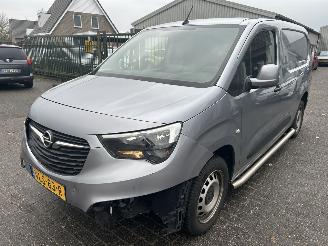 skadebil bedrijf Opel Combo 1.5 CDTI 2021/12