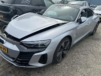 krockskadad bil auto Audi E-tron GT Quattro Automaat   ( Nieuw prijs 120000,00 ) 2021/12