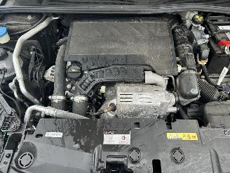 Peugeot 308 SW  1.2 Allure Pack Business picture 12
