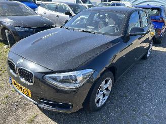 krockskadad bil auto BMW 1-serie 116i  Sport  Automaat  ( Motorschade ) 2012/4