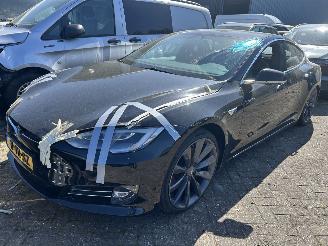 skadebil auto Tesla Model S Longe Range 2020/5