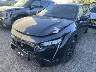 škoda osobní automobily Peugeot 408 1.2 PureTech Allure  Automaat  HB  ( 26624 Km ) 2024/3